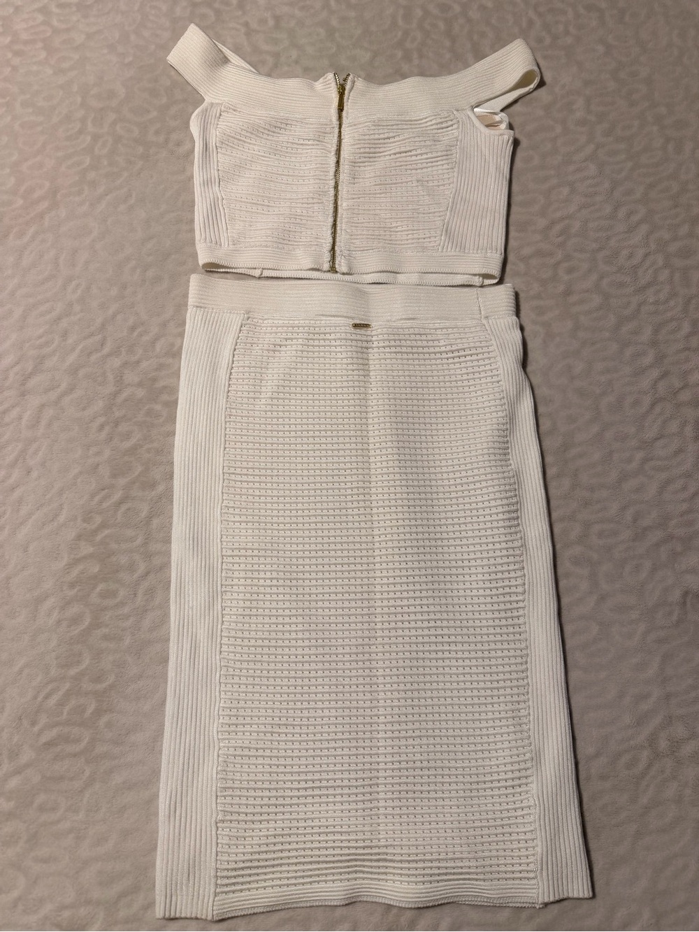 Bebe White Off-the-Shoulder Bandage Crop Top - Size M - Picture 5 of 7